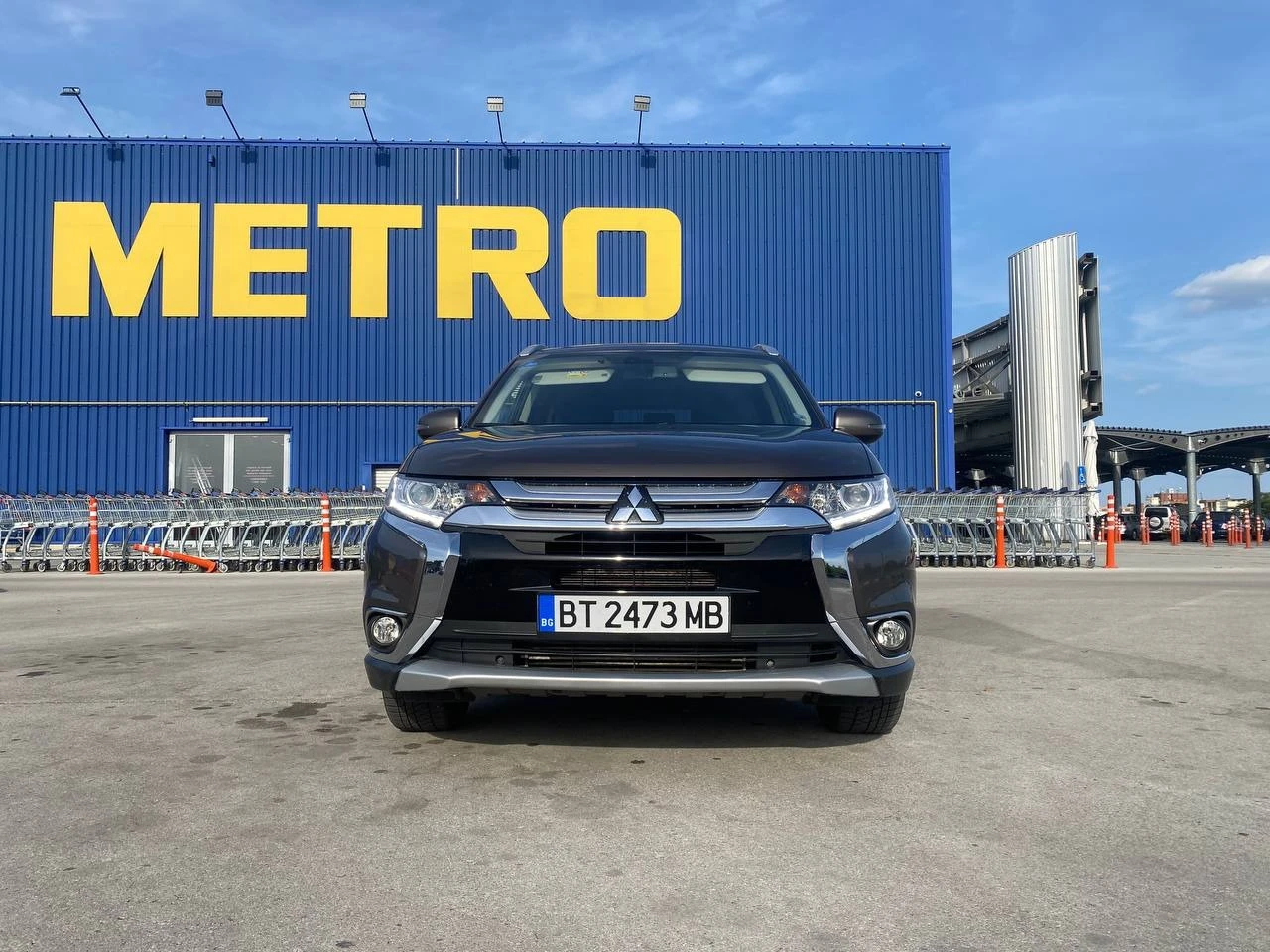 Mitsubishi Outlander 2.2 DI-D 4x4 7места - изображение 2