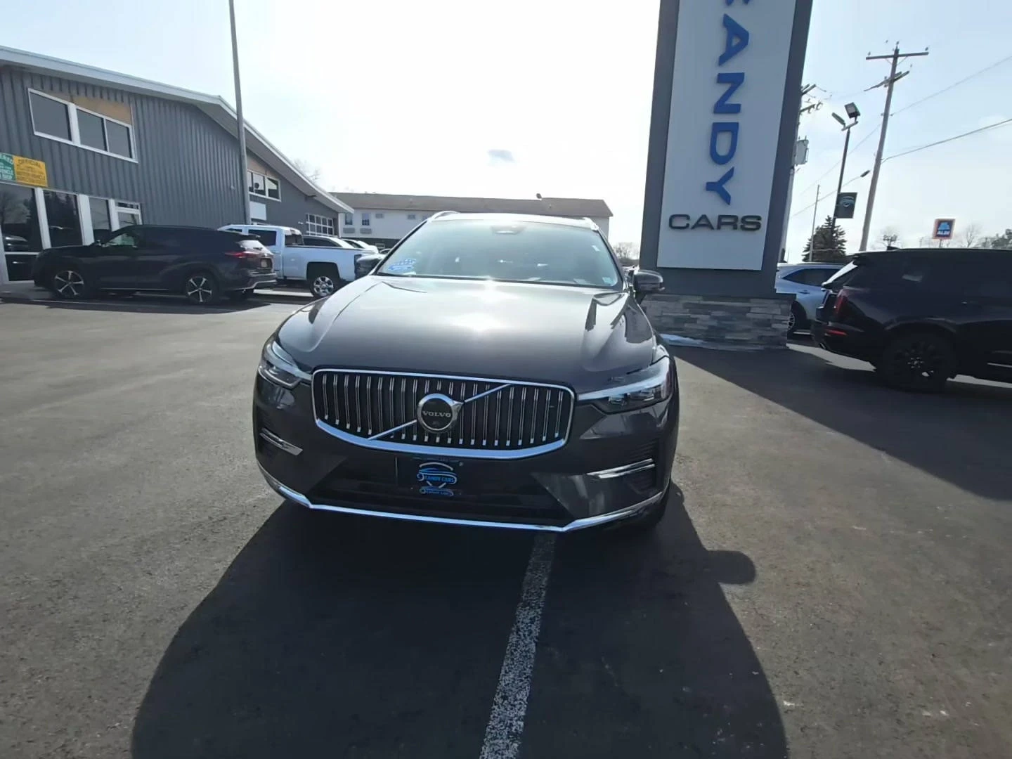 Volvo XC60 B5 Plus Bright Theme - изображение 2