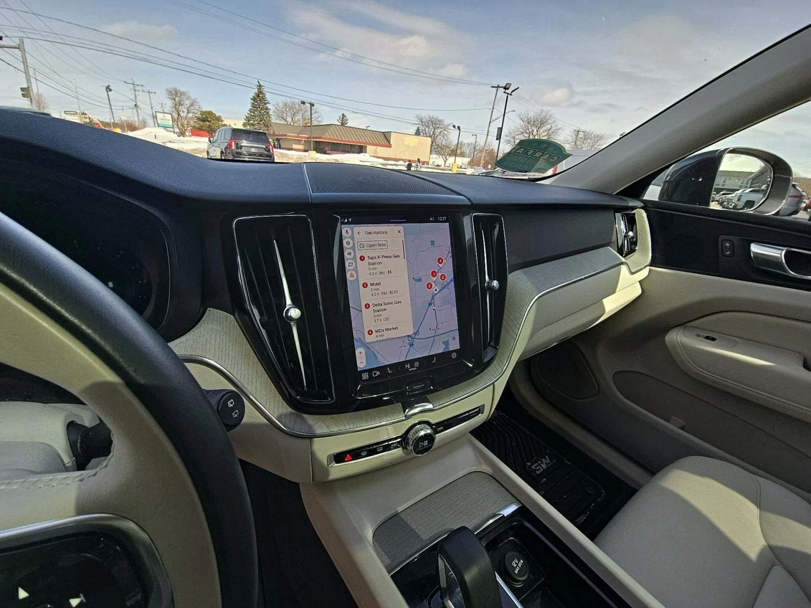 Volvo XC60 B5 Plus Bright Theme - изображение 6