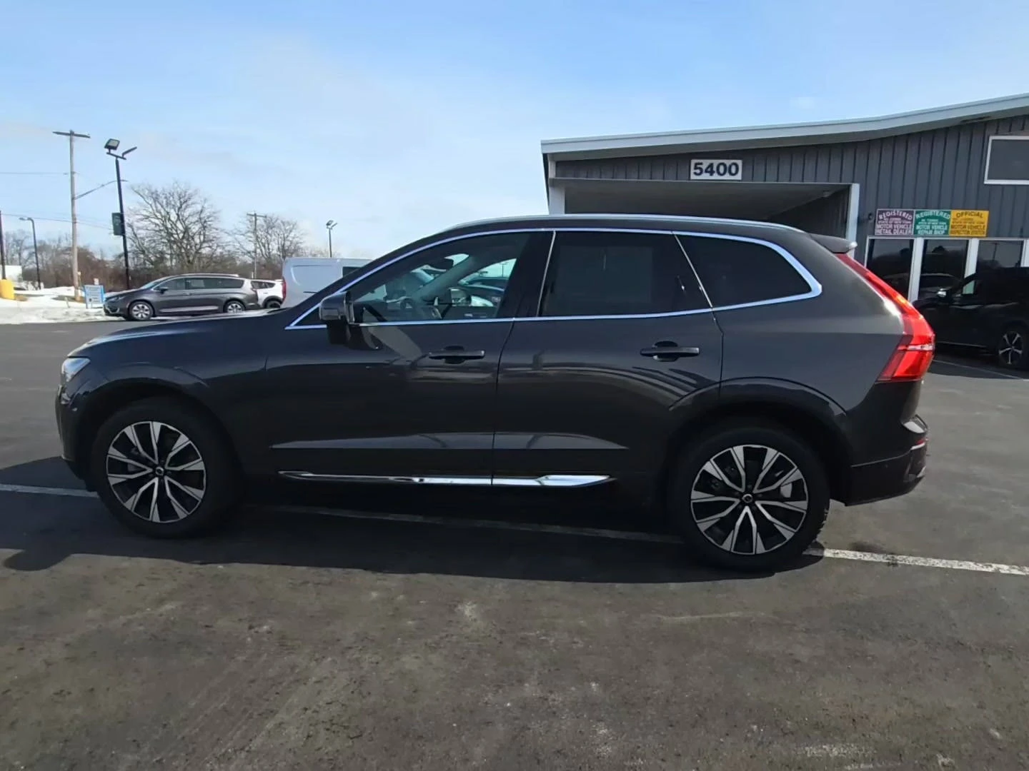 Volvo XC60 B5 Plus Bright Theme - изображение 5