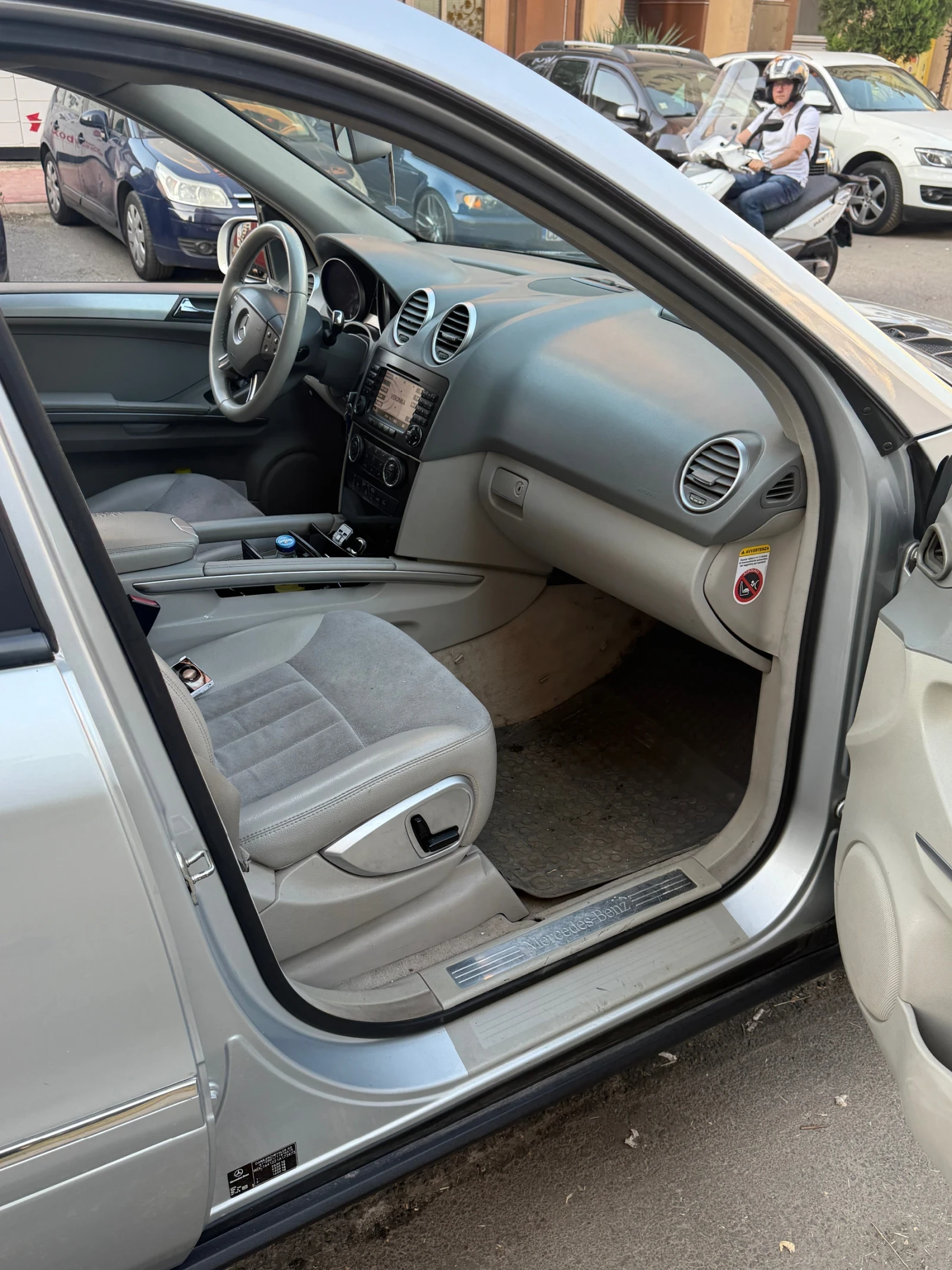 Mercedes-Benz ML 320  - изображение 8