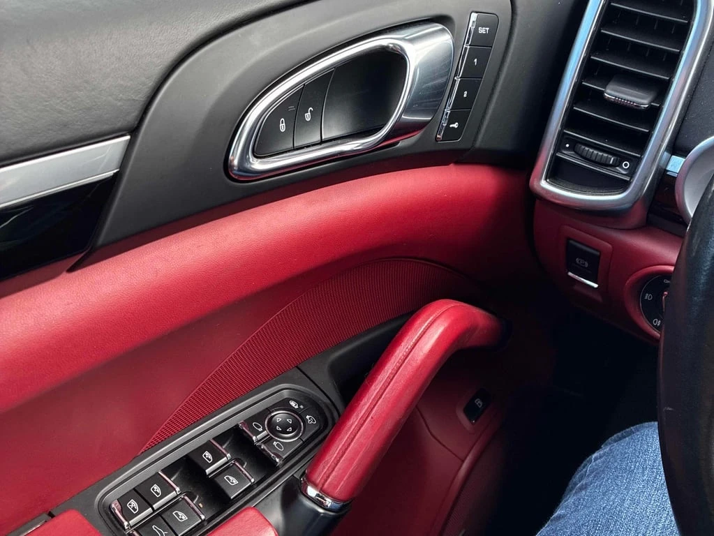 Porsche Cayenne S E Hybrid  CARFAX | Mobile.bg   14