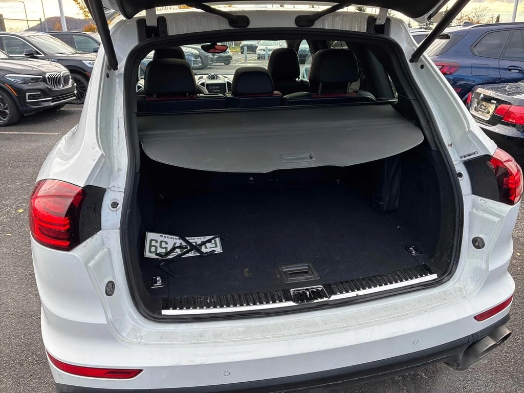 Porsche Cayenne S E Hybrid  CARFAX | Mobile.bg   11