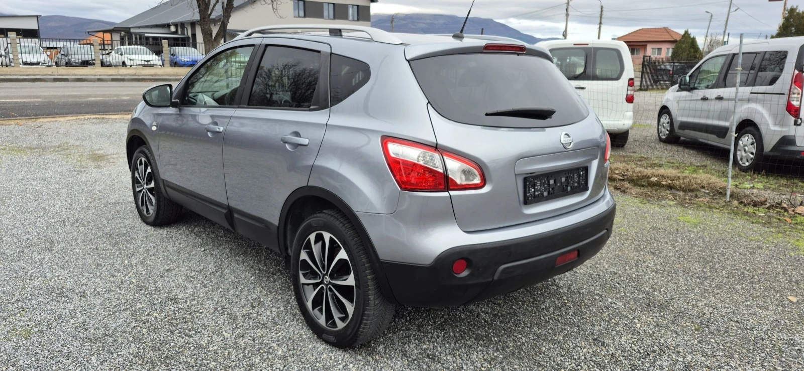 Nissan Qashqai 1.5 DCI Evro 5 Панорама Като Нов - изображение 3