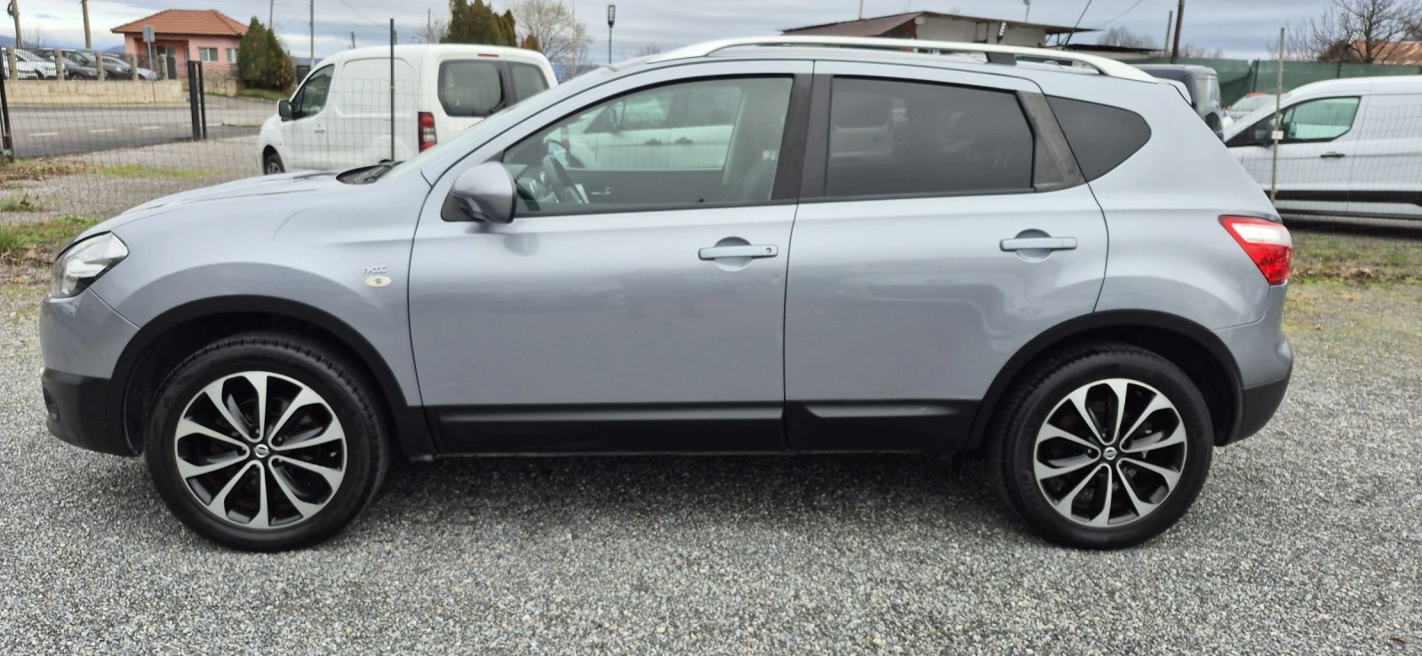 Nissan Qashqai 1.5 DCI Evro 5 Панорама Като Нов - изображение 6