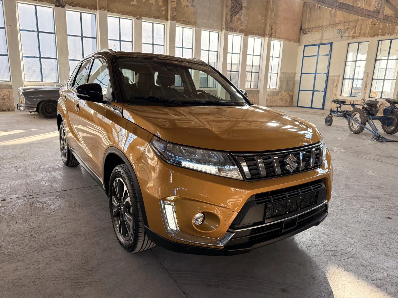 Suzuki Vitara 1.5 FULL HYBRID;4X4;AUTOMATIC;3.000km , снимка 3 - Автомобили и джипове - 53829700