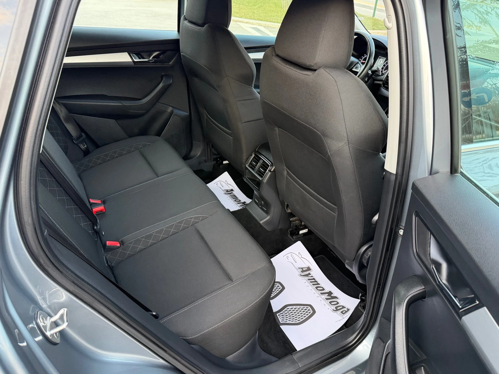 Skoda Karoq 1.6 TDI LED KAMERA, снимка 10 - Автомобили и джипове - 53913024