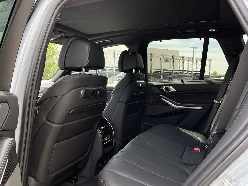 BMW X5 М40i * M Sport Pro * АвтоКредит* (ЦЕНА ДО БГ), снимка 16 - Автомобили и джипове - 54569045