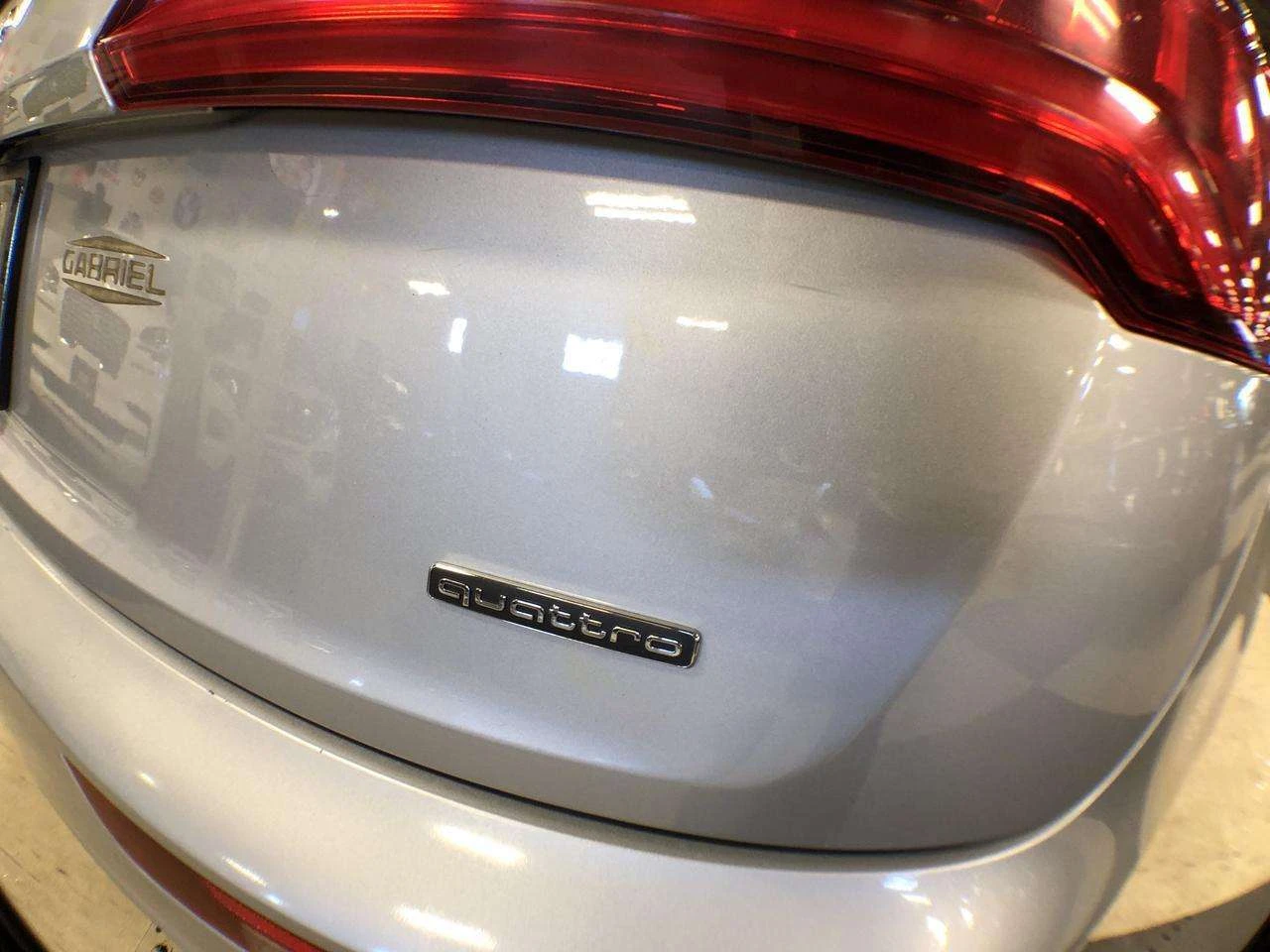 Audi Q5 KOMFORT / КАМЕРА / ЦЕНА ДО БГ, снимка 13 - Автомобили и джипове - 54944471