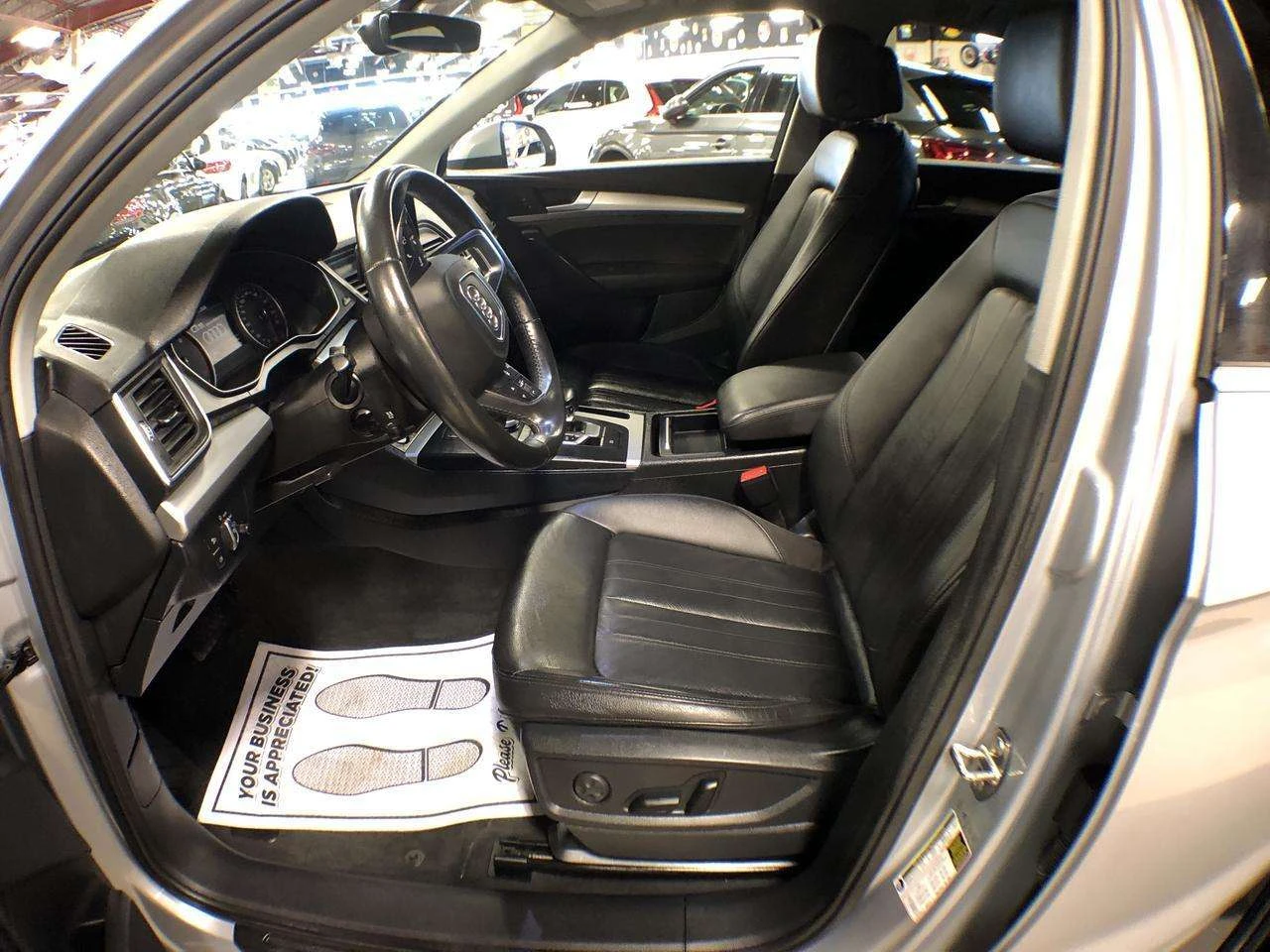 Audi Q5 KOMFORT / КАМЕРА / ЦЕНА ДО БГ, снимка 17 - Автомобили и джипове - 54944471