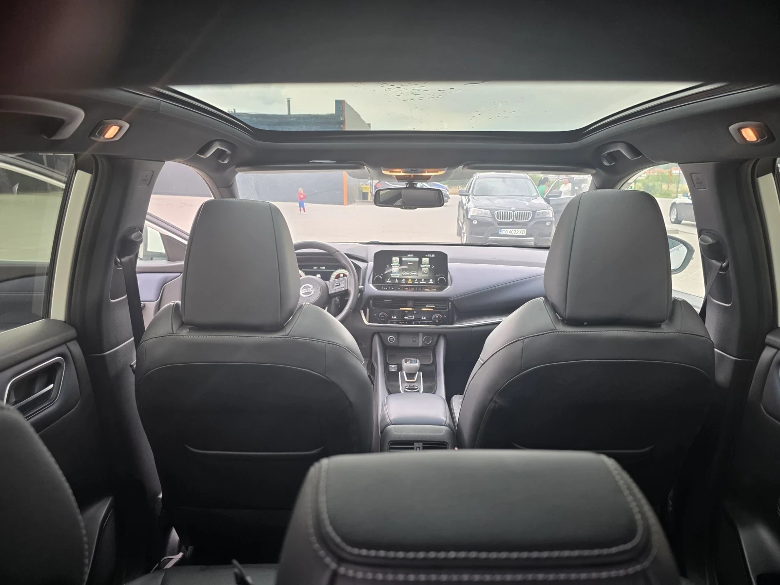 Nissan Qashqai 4?4 ШВЕЙЦАРИЯ ЛИЗИНГ ПЕРФЕКТЕН, снимка 11 - Автомобили и джипове - 55211591
