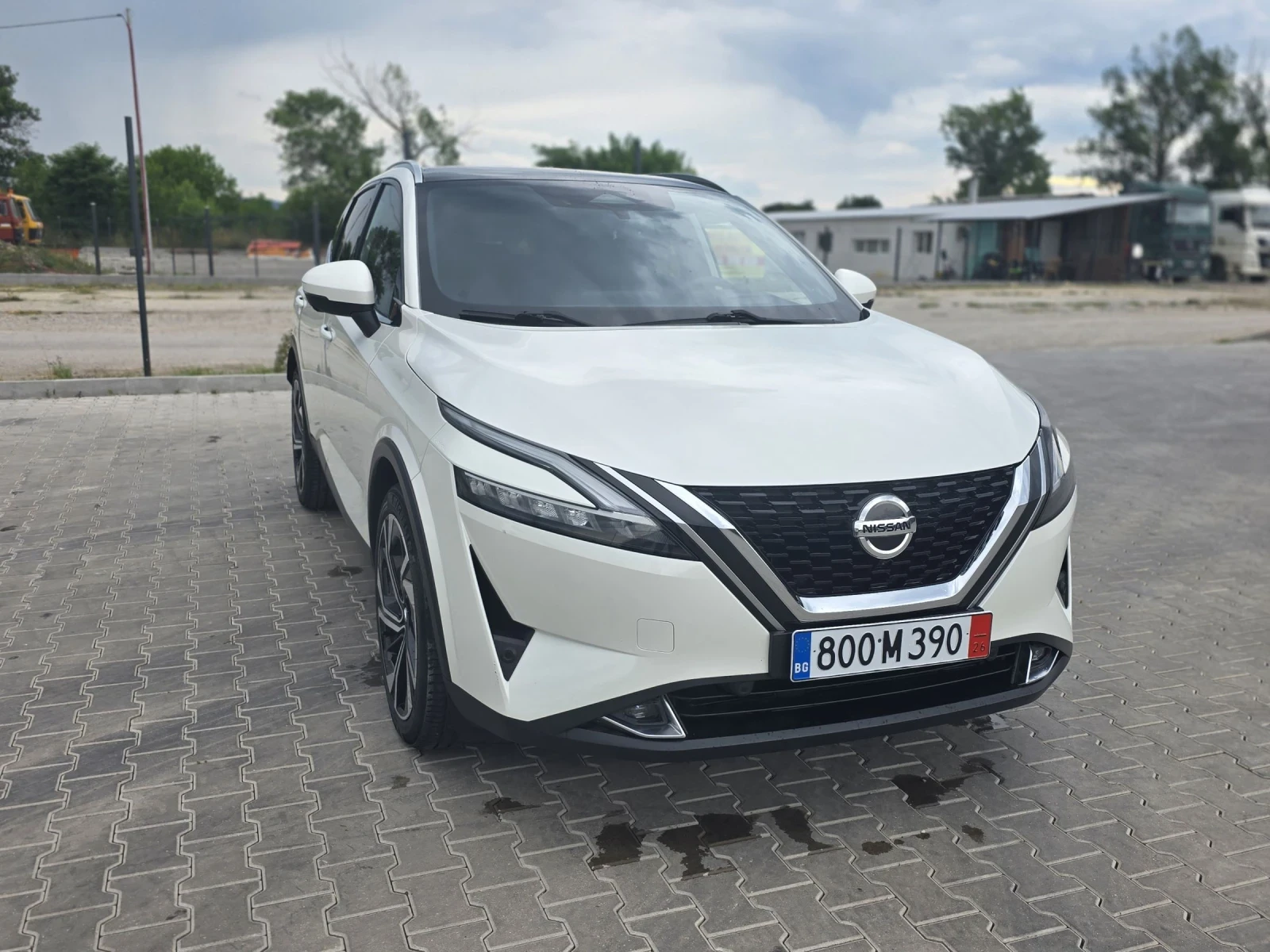 Nissan Qashqai 4?4 ШВЕЙЦАРИЯ ЛИЗИНГ ПЕРФЕКТЕН, снимка 2 - Автомобили и джипове - 55211591
