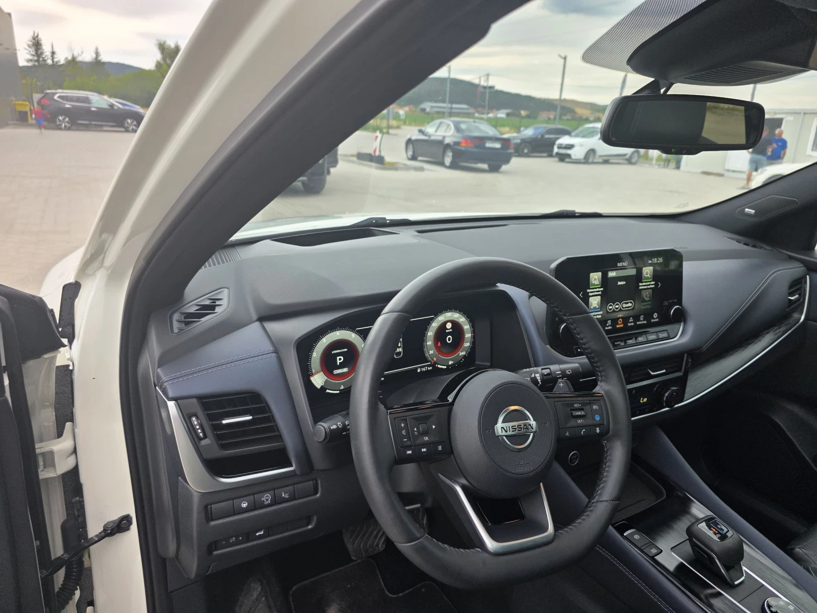 Nissan Qashqai 4?4 ШВЕЙЦАРИЯ ЛИЗИНГ ПЕРФЕКТЕН, снимка 10 - Автомобили и джипове - 55211591