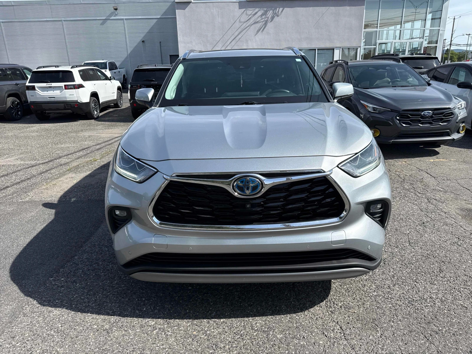 Toyota Highlander * Hybrid Limited AWD * CARFAX * АВТОКРЕДИТ, снимка 6 - Автомобили и джипове - 56087198
