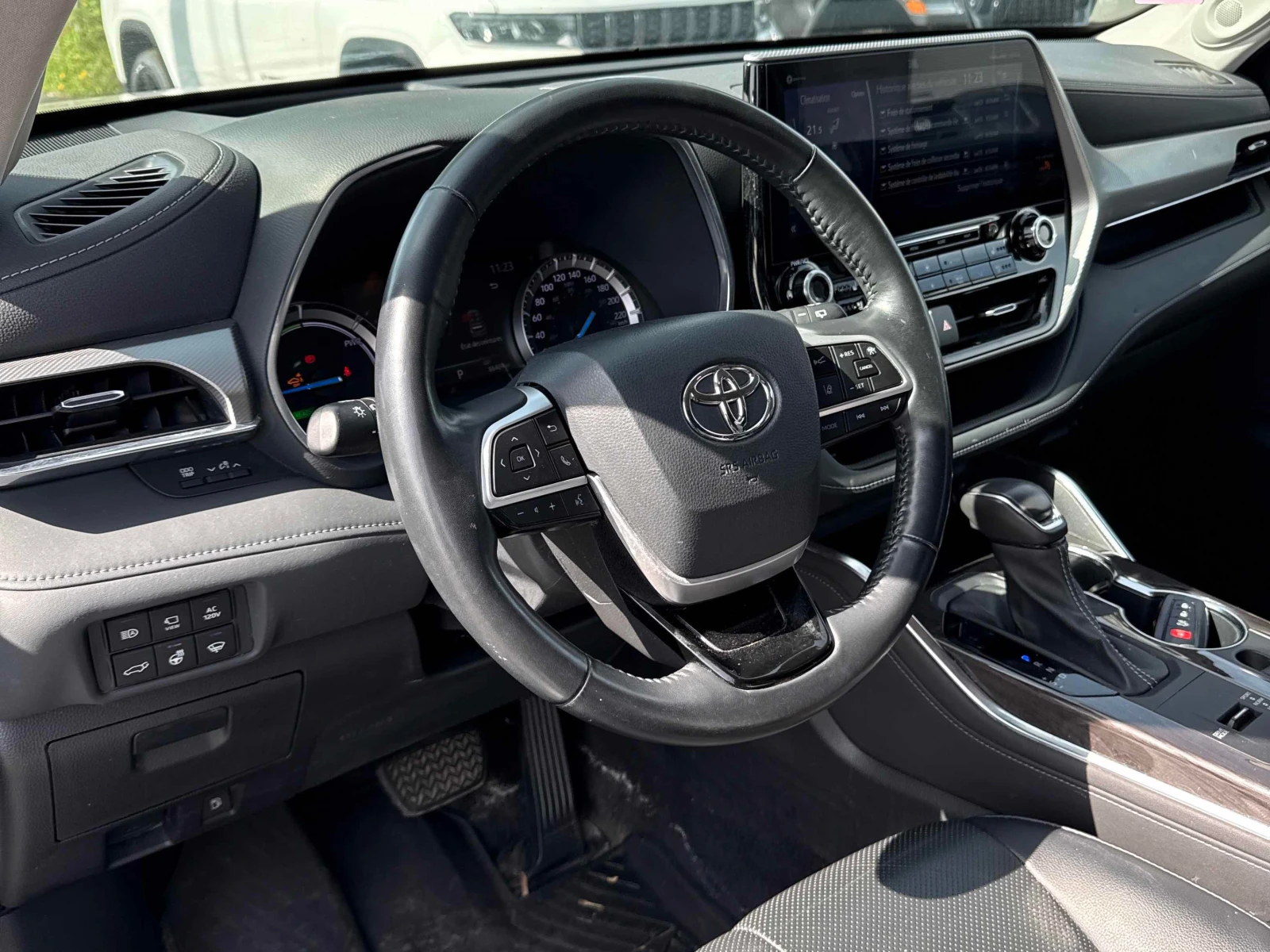 Toyota Highlander * Hybrid Limited AWD * CARFAX * АВТОКРЕДИТ, снимка 5 - Автомобили и джипове - 56087198
