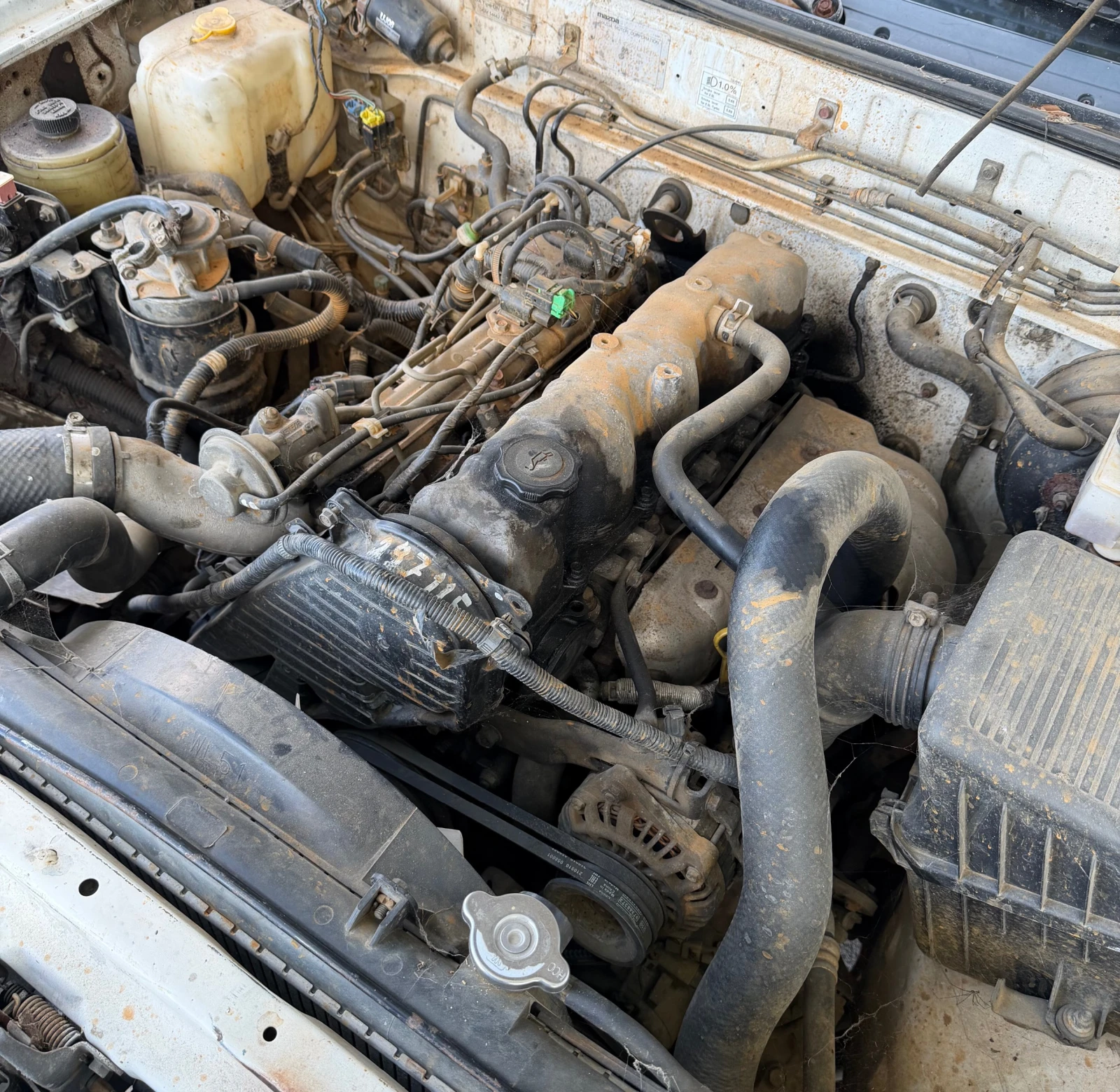 Mazda B2500 2.5 TDI, снимка 7 - Автомобили и джипове - 56257707