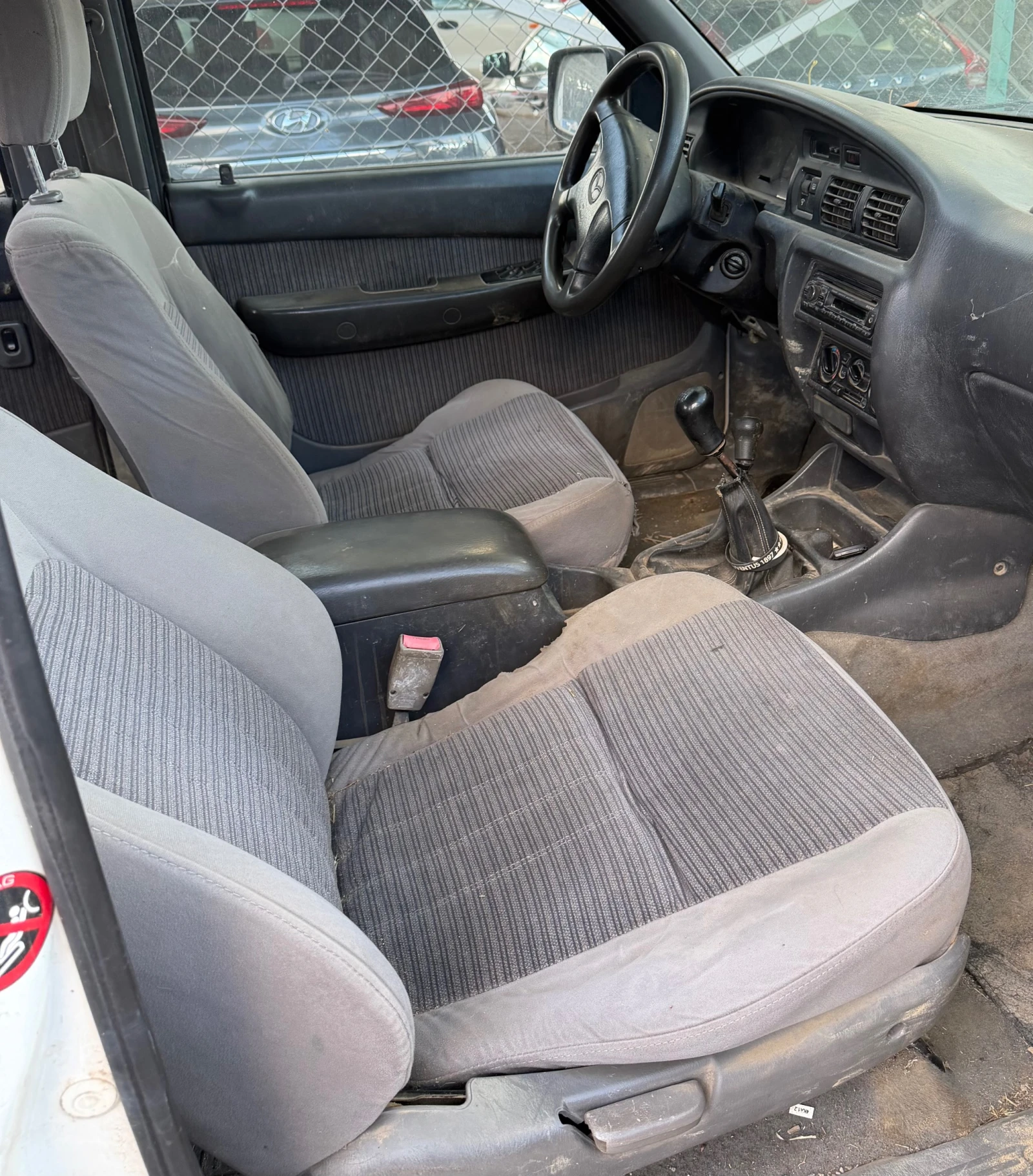 Mazda B2500 2.5 TDI, снимка 4 - Автомобили и джипове - 56257707