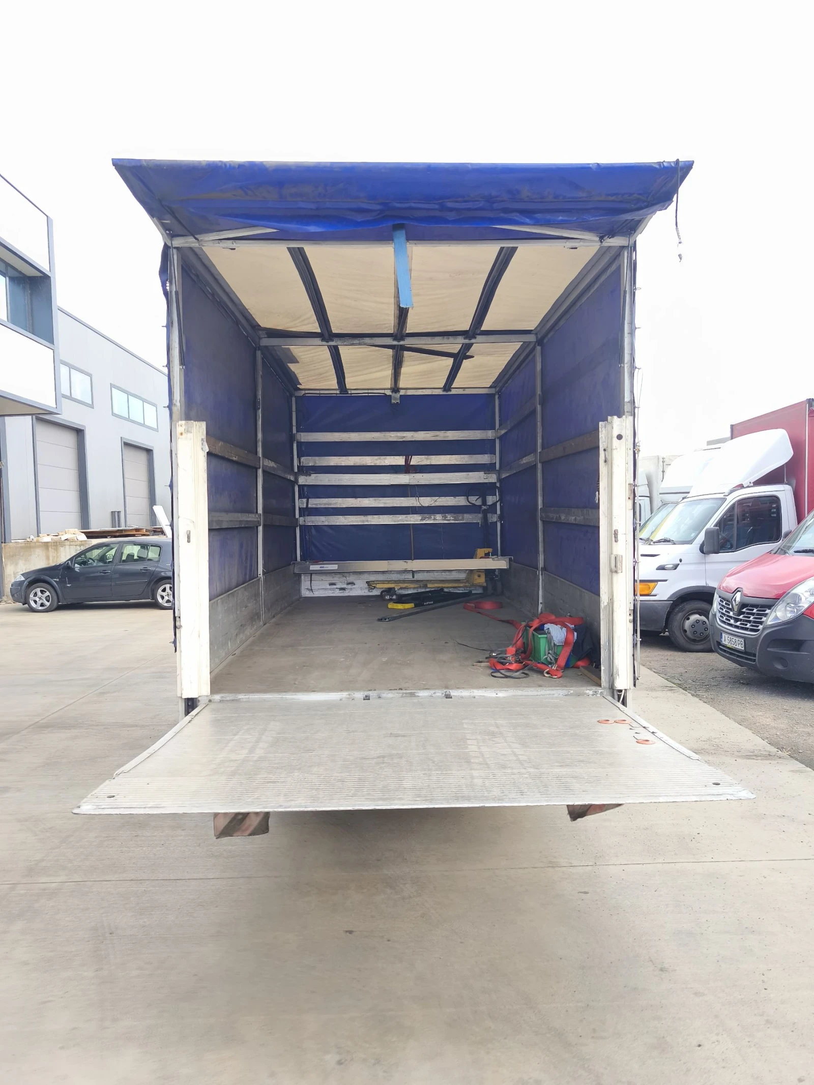 Renault Master, снимка 11 - Бусове и автобуси - 55135926
