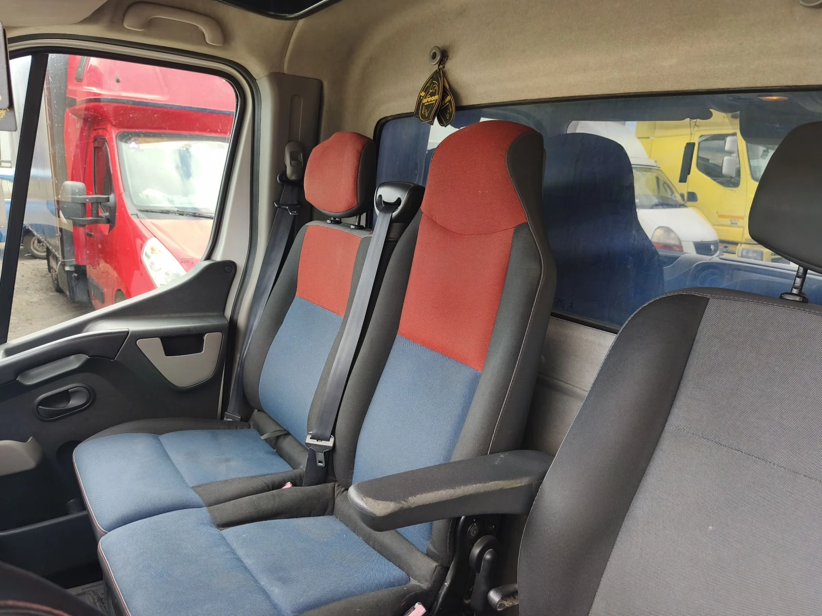 Renault Master, снимка 6 - Бусове и автобуси - 55135926