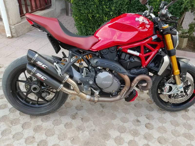 Ducati Monster 1200 S