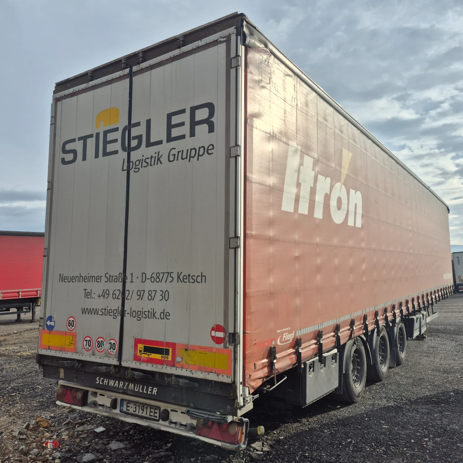 ����������� Schwarzmuller ����  | Mobile.bg � ����������� 3