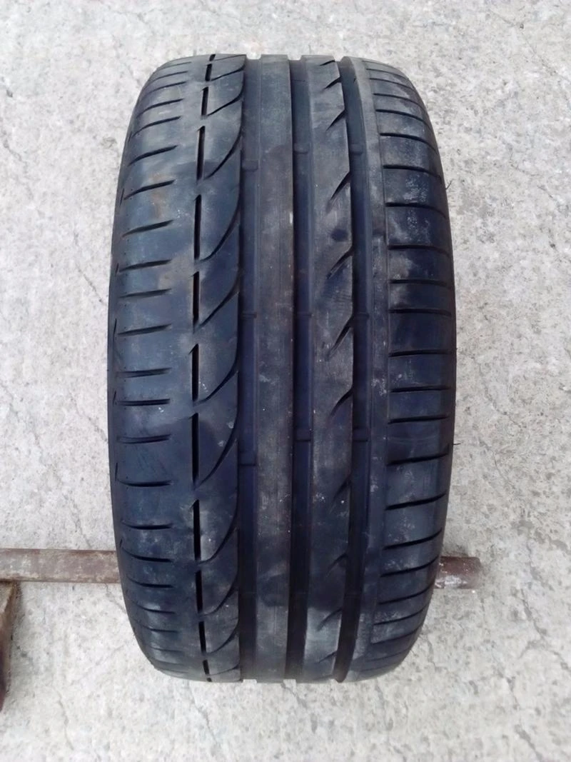 Гуми Летни 275/40R19, снимка 1 - Гуми и джанти - 18871875