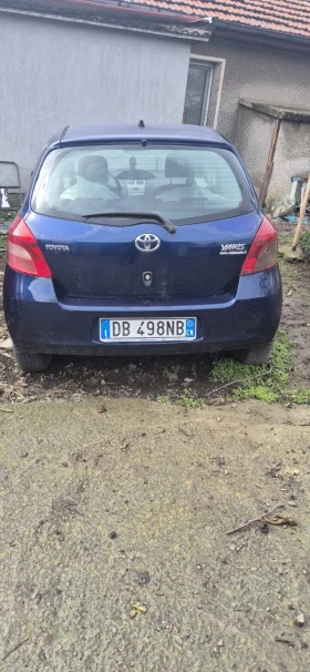 Toyota Yaris Лек, снимка 8