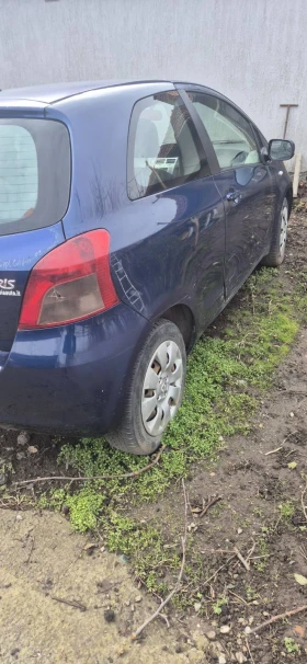 Toyota Yaris Лек, снимка 5