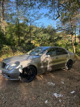 Mercedes-Benz E 220, снимка 3