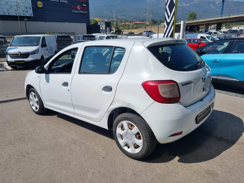 Dacia Sandero 1.2 16V 75 к.с. бензин N1 LPG* , снимка 4 - Автомобили и джипове - 46983674