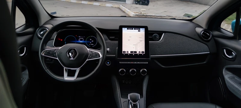 Renault Zoe R135 52kW NAVI / LED / ГАРАНЦИОНЕН / УНИKAT / CCS, снимка 11 - Автомобили и джипове - 47022359