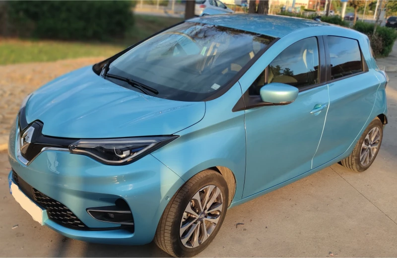 Renault Zoe R135 52kW NAVI / LED / ГАРАНЦИОНЕН / УНИKAT / CCS, снимка 1 - Автомобили и джипове - 47022359