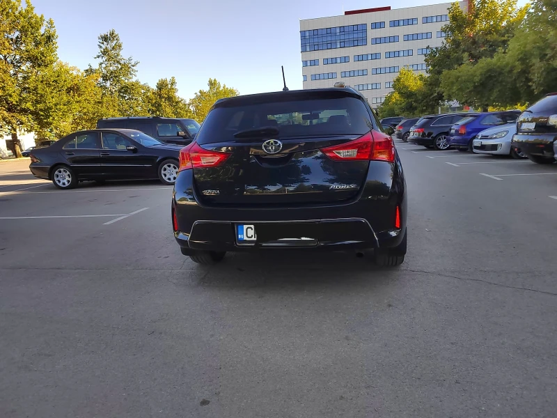 Toyota Auris 1.6 , снимка 4 - Автомобили и джипове - 47286226