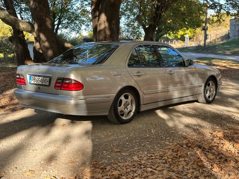 Mercedes-Benz E 200 KOMPRESSOR 163кс 6ск, снимка 5 - Автомобили и джипове - 47728277