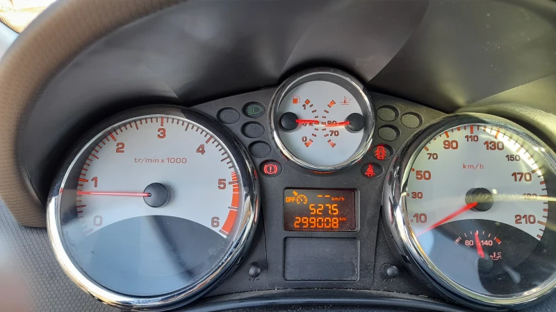 Peugeot 207 1.6HDI, снимка 9 - Автомобили и джипове - 48512518