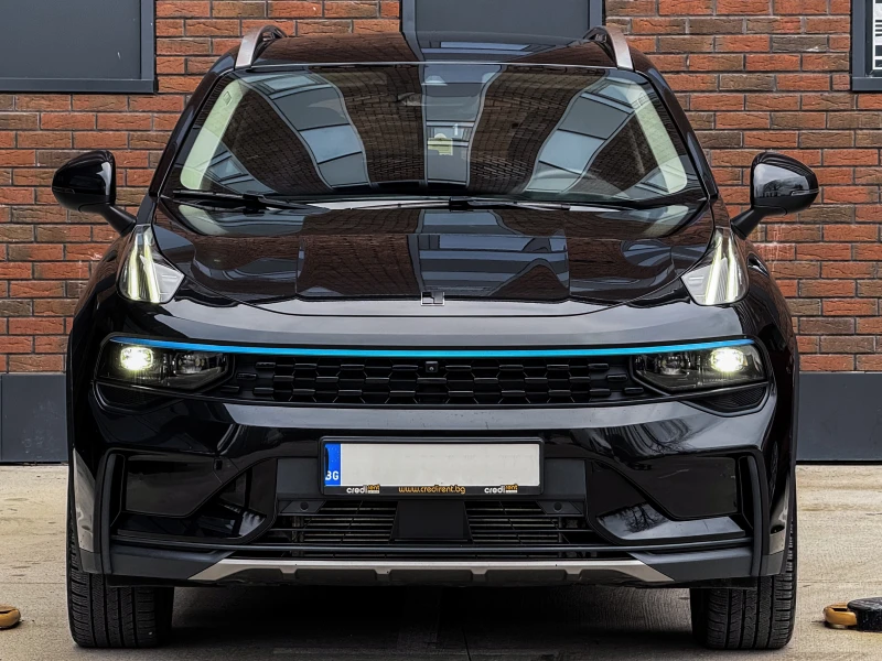 LynkCo 01 1.5TD Plug-in Hybrid DCTH, снимка 2 - Автомобили и джипове - 49027781