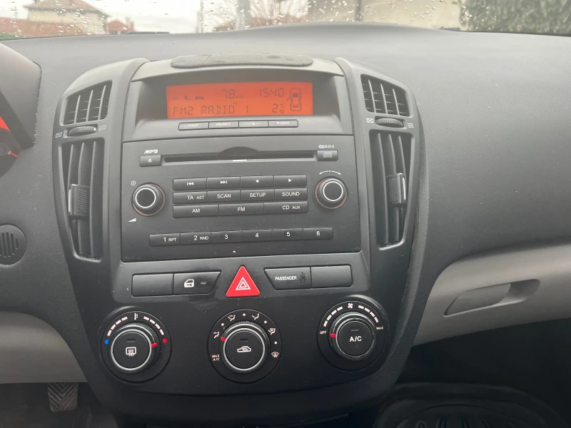 Kia Ceed, снимка 10 - Автомобили и джипове - 49193691