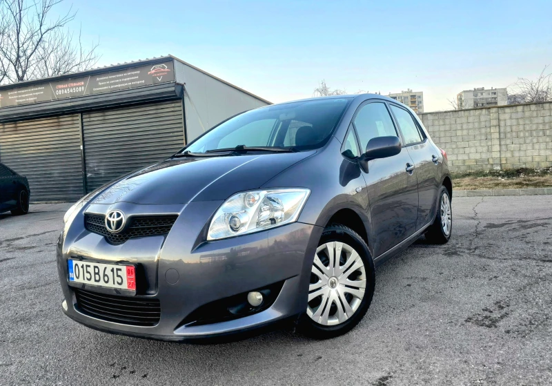 Toyota Auris KЛИМАТРОНИК/ПАРКТРОНИК/1.6VVT-i, снимка 1 - Автомобили и джипове - 49529311