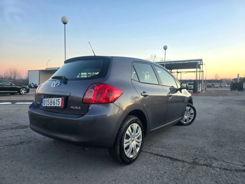 Toyota Auris KЛИМАТРОНИК/ПАРКТРОНИК/1.6VVT-i, снимка 4 - Автомобили и джипове - 49529311