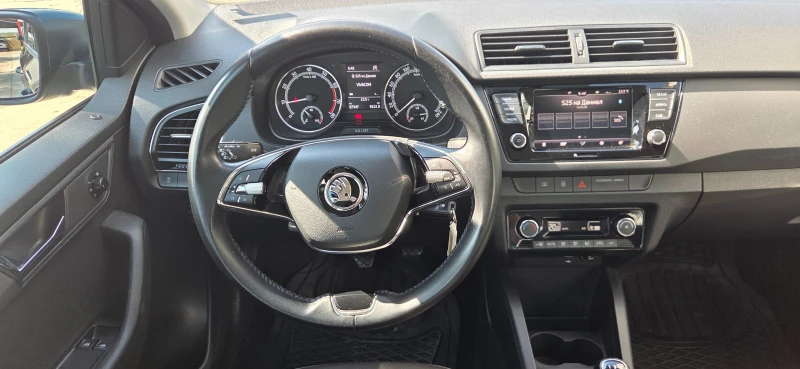 Skoda Fabia, снимка 11 - Автомобили и джипове - 50646287
