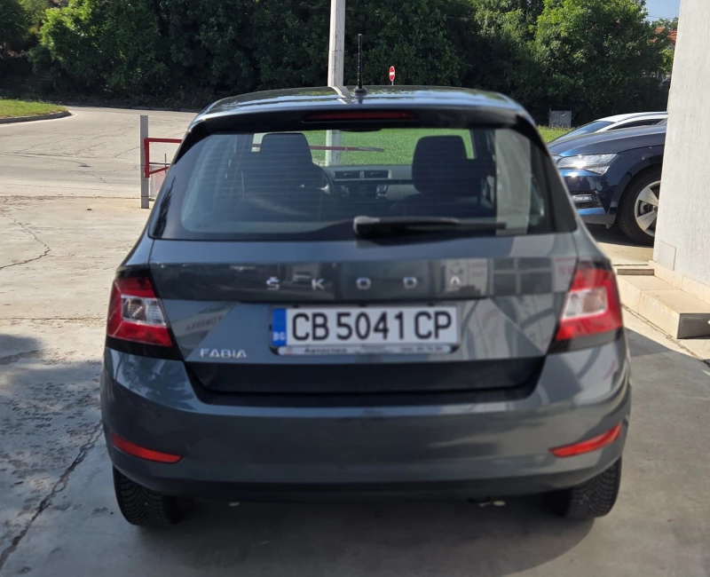 Skoda Fabia, снимка 5 - Автомобили и джипове - 50646287