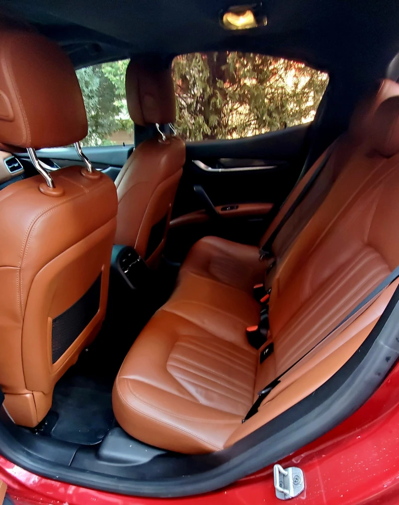 Maserati Ghibli SQ4 4x4 3.0 БЕНЗИН * КАСКО* , снимка 8 - Автомобили и джипове - 52579610