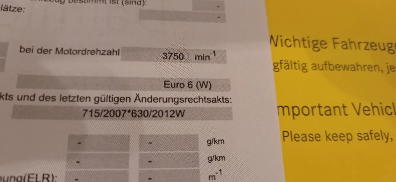 Mercedes-Benz E 200 TURBO AMG COUPE, снимка 14 - Автомобили и джипове - 52598565