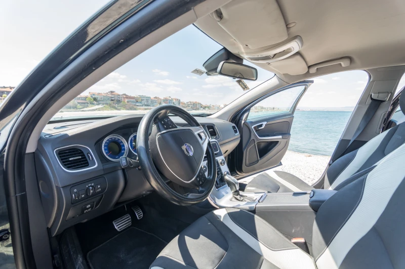 Volvo S60 R-design, снимка 7 - Автомобили и джипове - 51967414