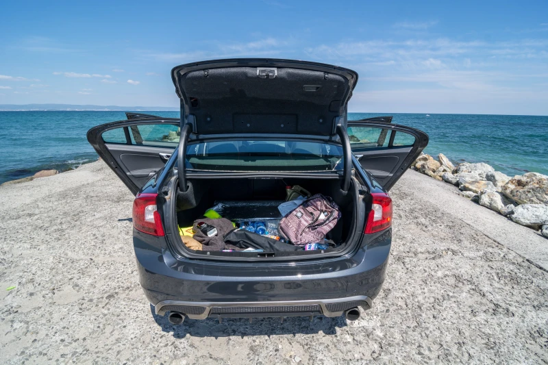 Volvo S60 R-design, снимка 16 - Автомобили и джипове - 51967414