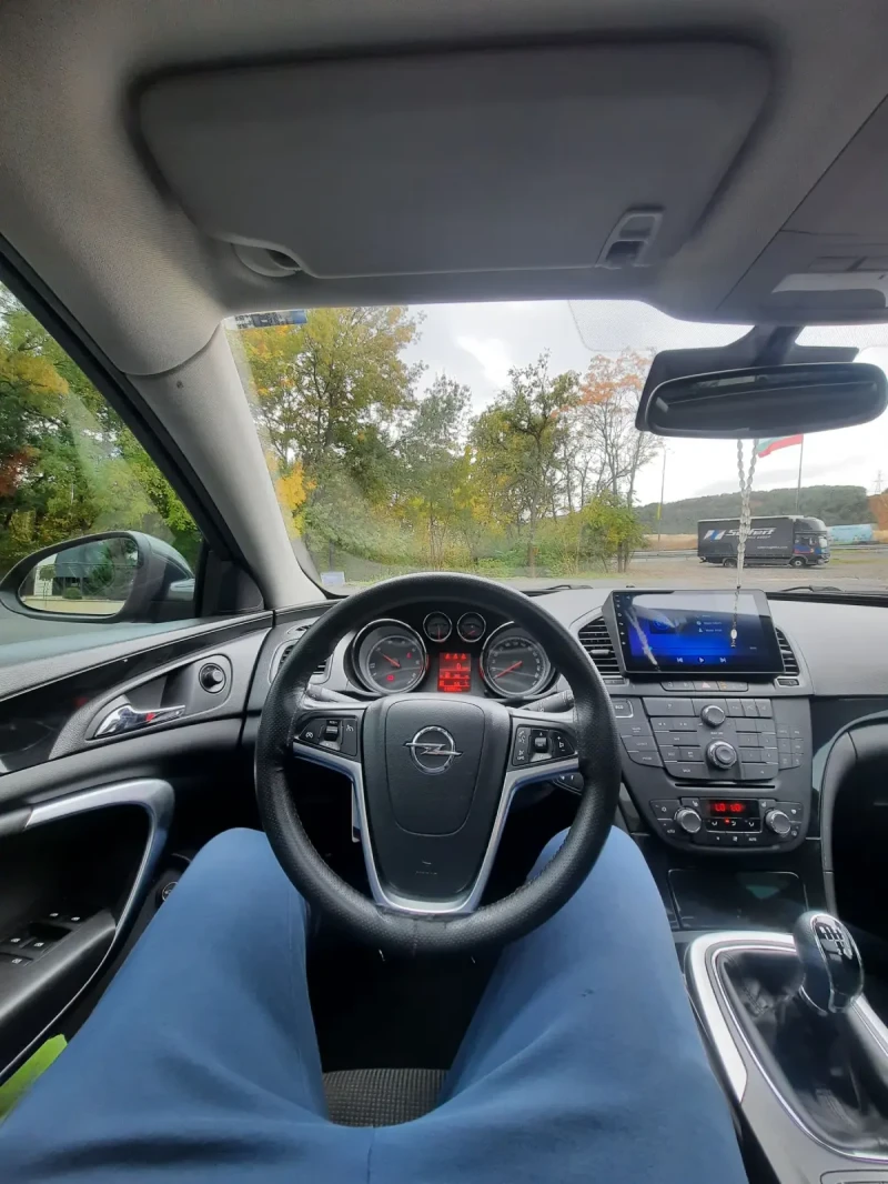 Opel Insignia, снимка 14 - Автомобили и джипове - 52211151