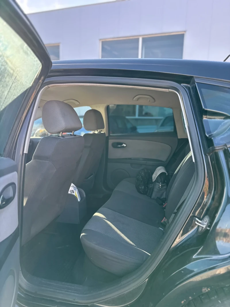 Seat Leon, снимка 4 - Автомобили и джипове - 52583821