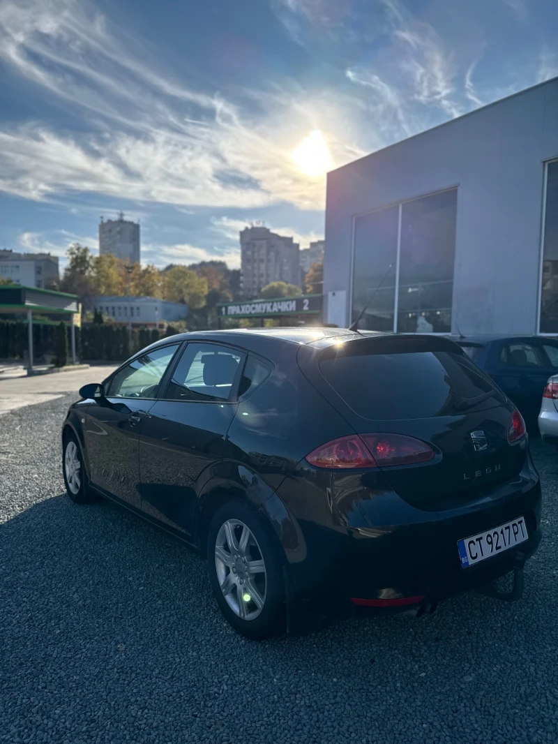 Seat Leon, снимка 3 - Автомобили и джипове - 52583821