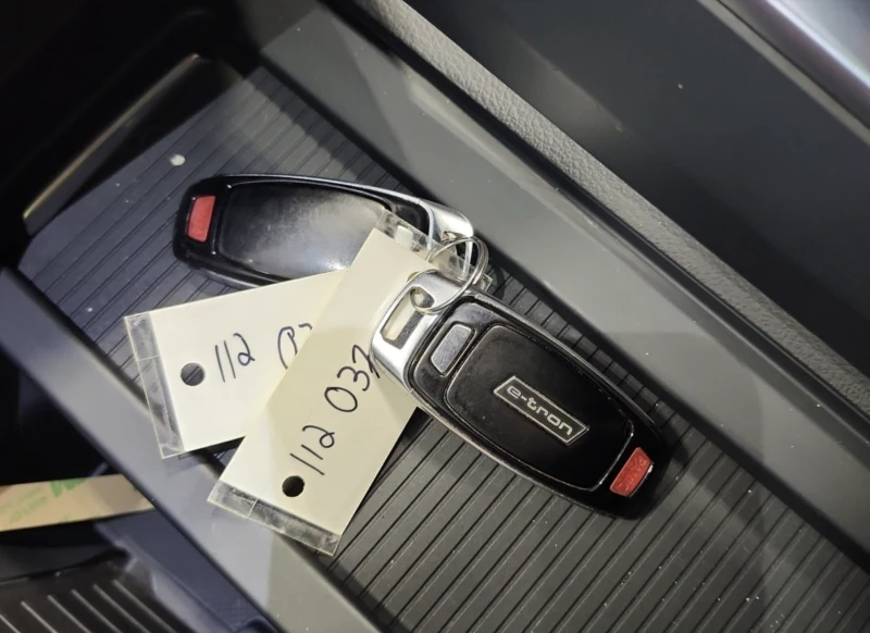 Audi E-Tron PROGRESSIV, снимка 6 - Автомобили и джипове - 52637600