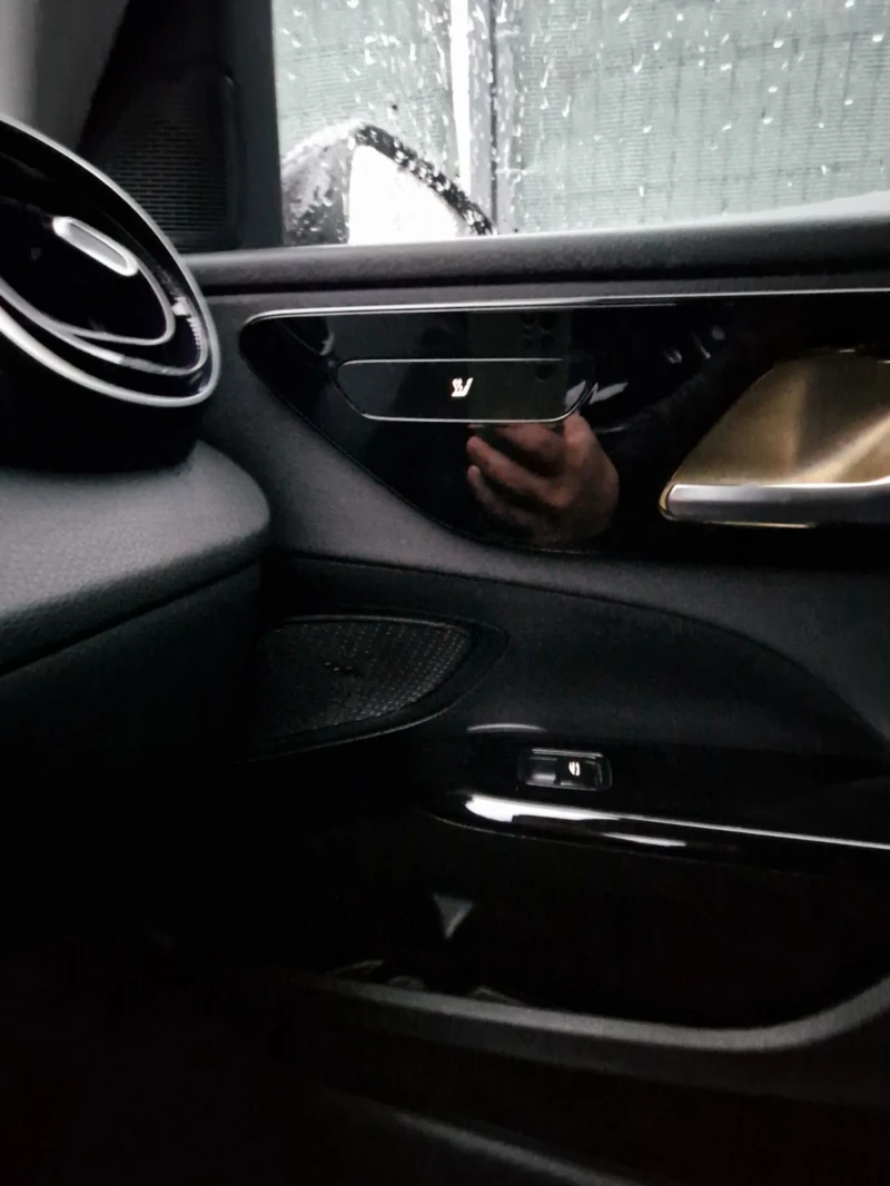 Mercedes-Benz C 200 C200d 2023/24000km. 163к.с., снимка 7 - Автомобили и джипове - 52891926